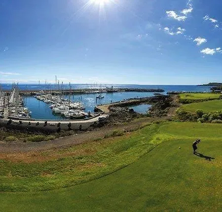 Ocean & Golf Bed & Breakfast *